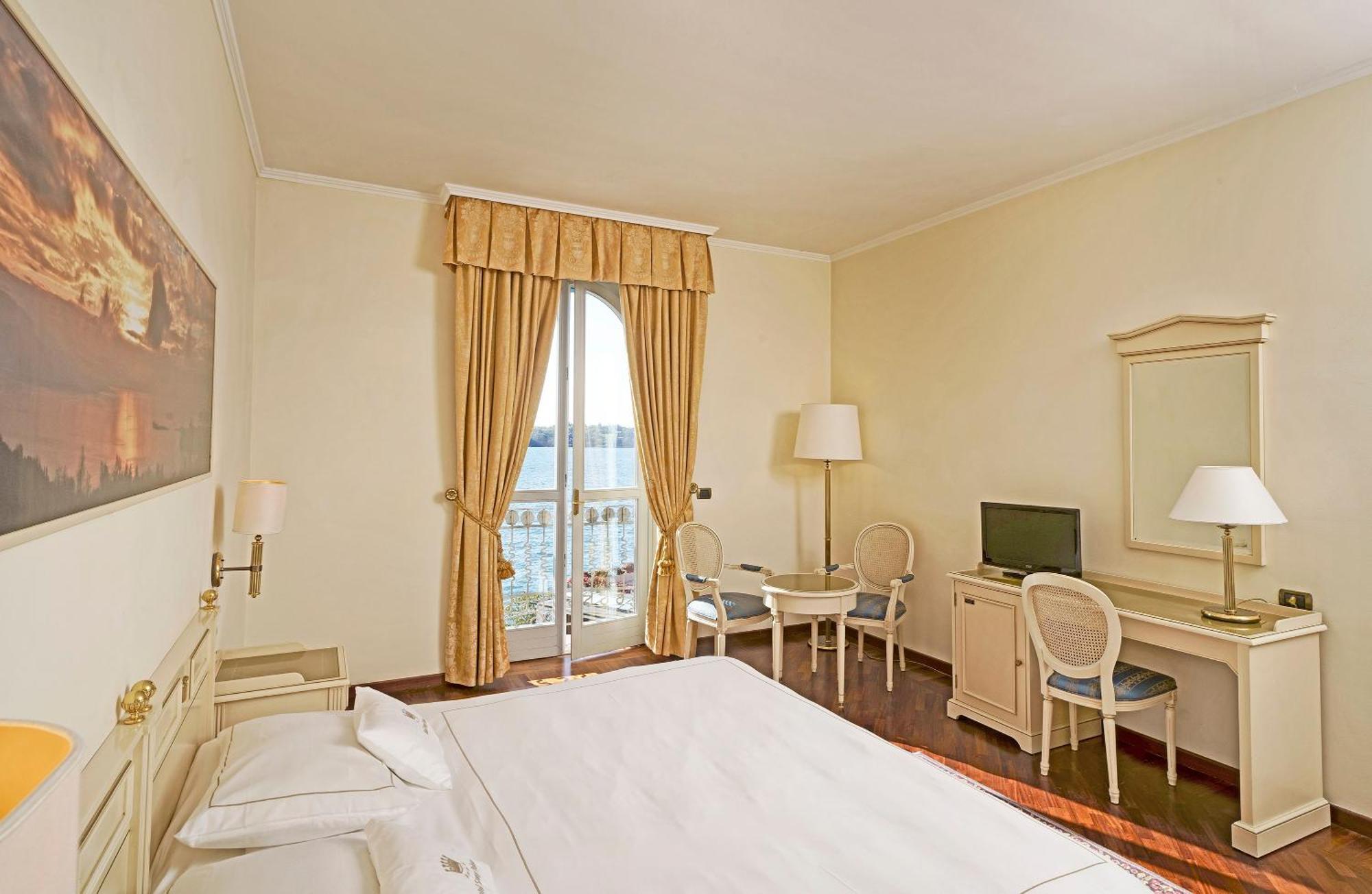 Hotel Savoy Palace Gardone Riviera Eksteriør bilde
