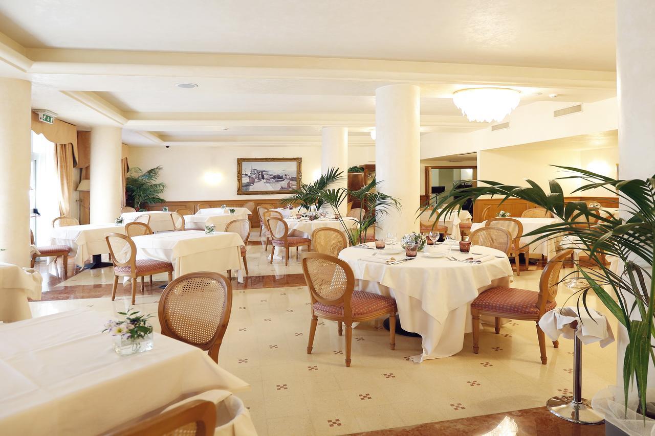 Hotel Savoy Palace Gardone Riviera Eksteriør bilde