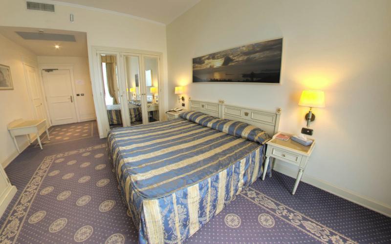 Hotel Savoy Palace Gardone Riviera Eksteriør bilde