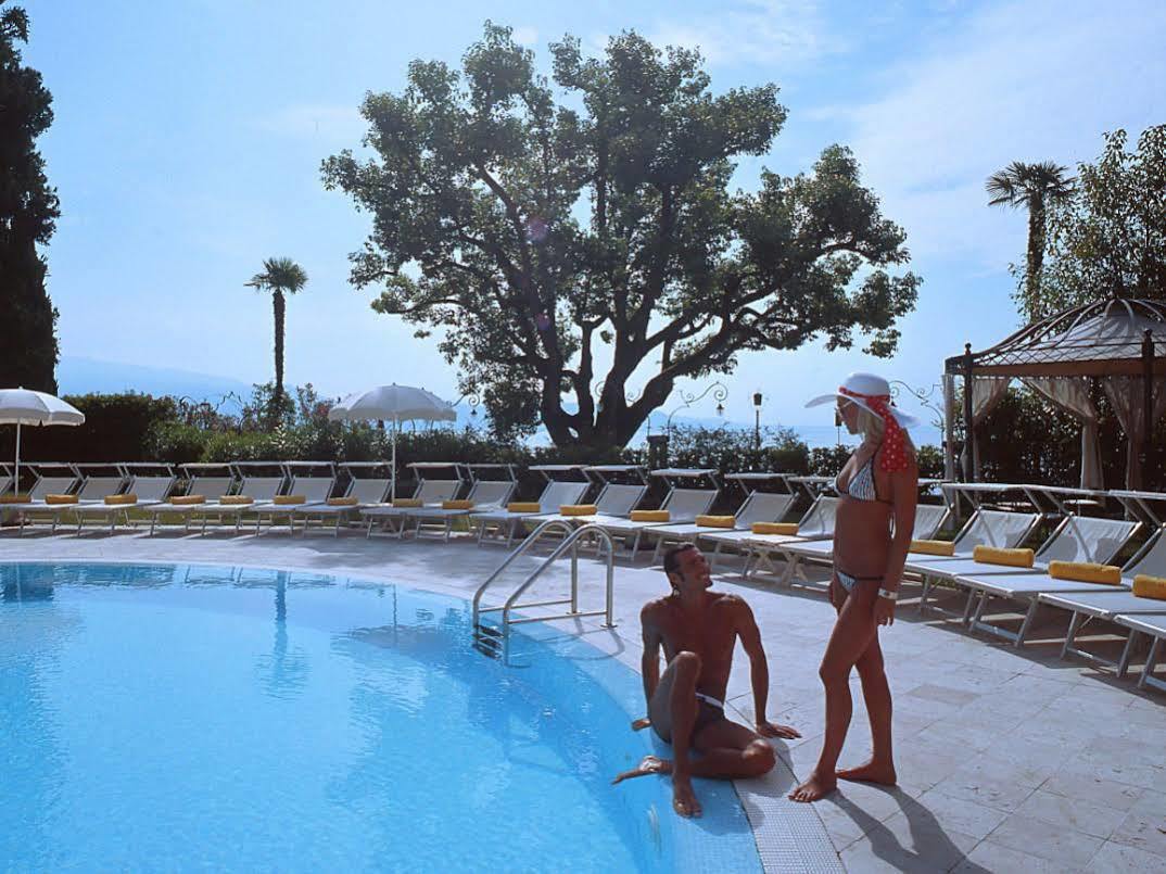 Hotel Savoy Palace Gardone Riviera Eksteriør bilde